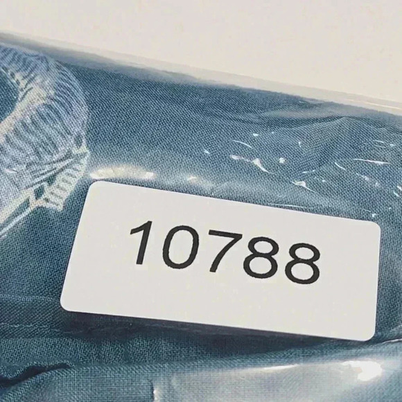 Eddie Bauer Mens Classic Fit Shark Print Short Sleeve Shirt XL 100% Cotton - Picture 6 of 6